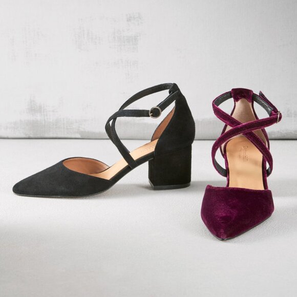 Garnet Hill Esta Crossover Strap Block Heels Burgundy Velvet Size 38 Pointy Toe - Picture 2 of 16